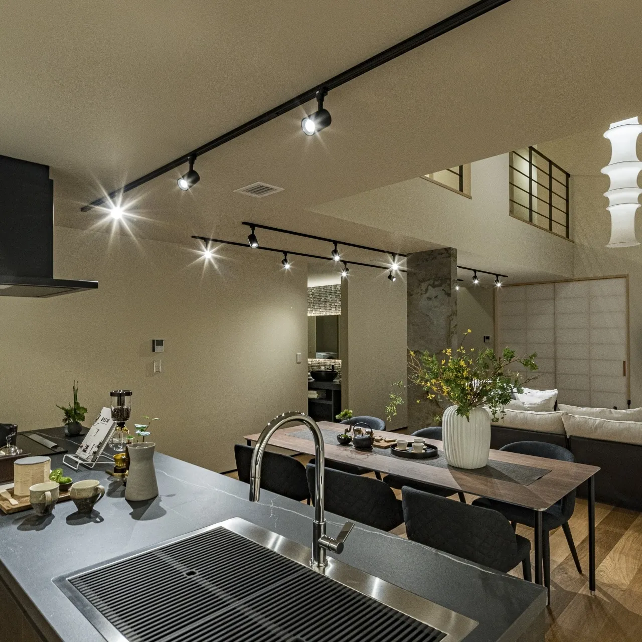 省エネとデザイン性を両立したキッチンは、エコ素材や省エネ家電...